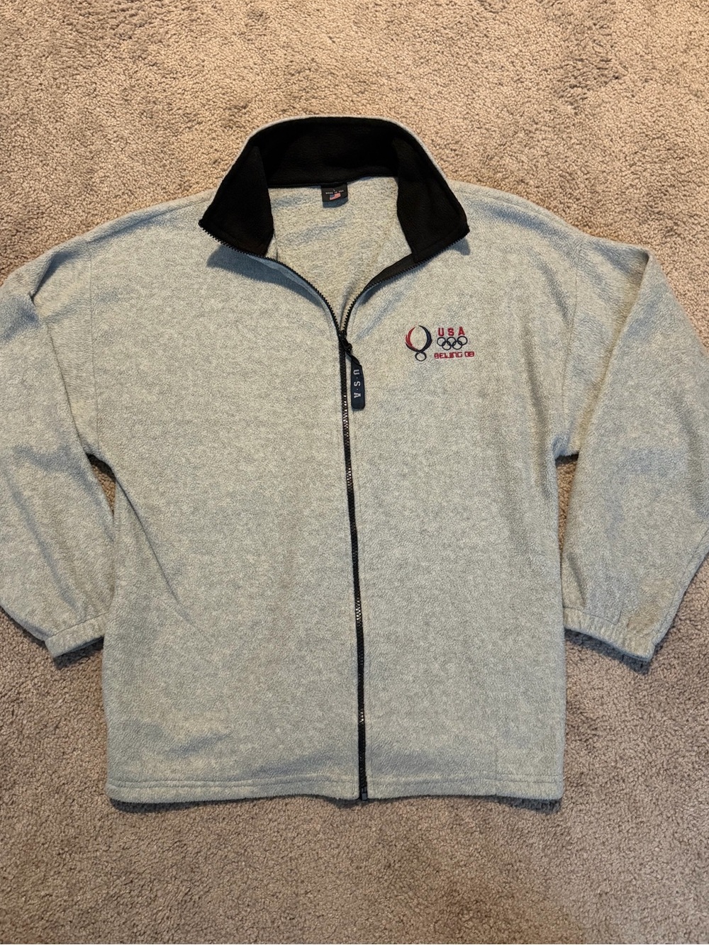Light Gray Full-Zip Men's Sweater Jacket with Black Collar